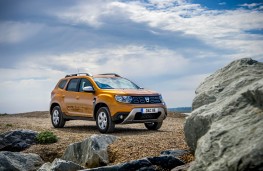 Dacia Duster, front static